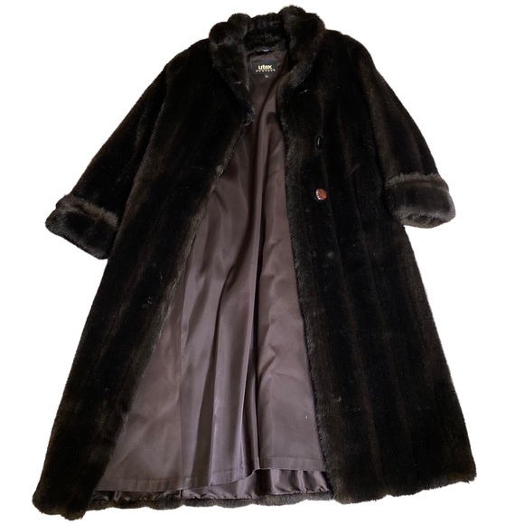 Luxurious Black Teddy Coat - Size 12 - Picture 2 of 7
